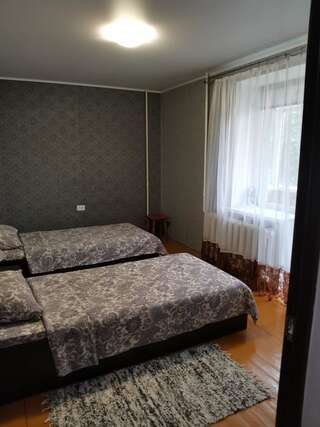 Апартаменты Apartment on Gayadayenko 4 Пинск Апартаменты с 2 спальнями-9